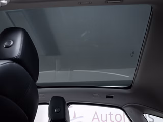 Jaguar E-PACE SE AWD PANO AHK SHZ RFK - foto 2