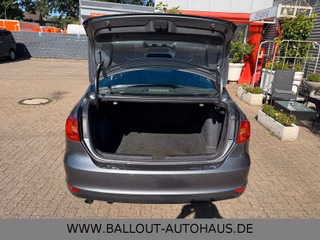 Volkswagen Jetta VI*1.HAND*KLIMA*SITZHEIZUNG*HU NEU* - foto 6