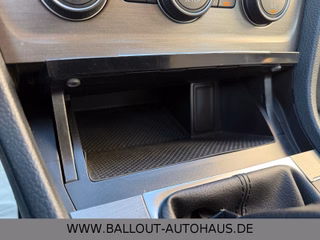Volkswagen Golf VII Lim. BMT*2.HAND*BT*KLIMA*TÜV/AU NEU*EU5 - foto 17