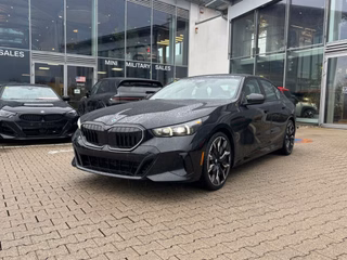 2026 BMW 530i xDrive - photo 1