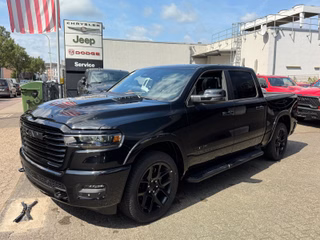 Dodge RAM 1500 Laramie Night AHK , Beifahrerdisplay, Pano - bilder 11