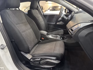 BMW 120 MASSAGE 360KAM HEAD_UP ACC AMBIENTE - bilder 14