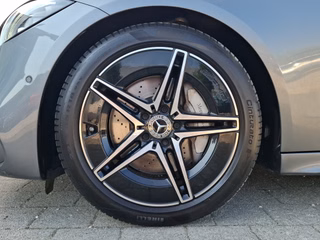 Mercedes-Benz C 180 T AMG Line AUTOMATIK / PANORAMA / AHK / NAVI / LED - foto 11