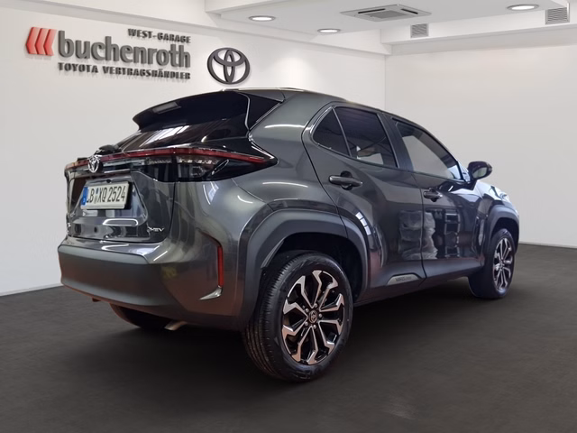 Toyota Yaris Cross Hybrid FWD Teamplayer +Safety- & Comfort Paket - bilder 5