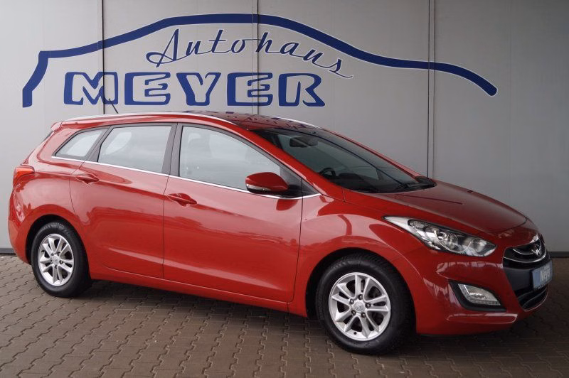 Hyundai i30 Kombi 1.6CRDi 15*Alu/Temp/Sitzhz/2-Z.Klima