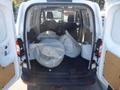 Daumennagel 8 - Ford Transit Courier Trend