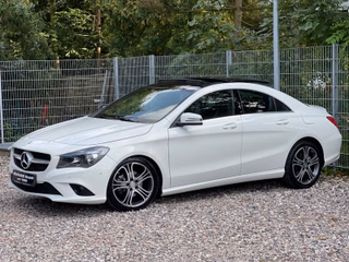 Mercedes-Benz CLA180*URBAN* KAMERA*NAVI *PANO *