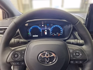 Toyota Corolla Touring Sports + Technik Paket - bilder 18