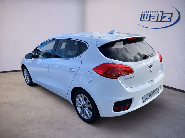 Kia Ceed UEFA Euro 2016 - bilder 3