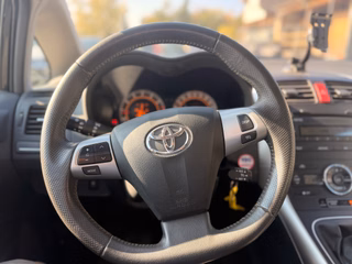 Toyota Auris Life+ EURO5/ - foto 12