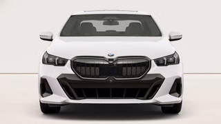 2027 BMW 530i xDrive - photo 3