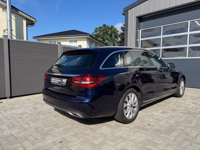 Mercedes-Benz C 400 T 4Matic RFK SHZ Burmester ACC LED AppleCa - foto 7