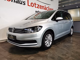 Volkswagen Touran 1.4 TSI Comfortline PDC | SHZ | 7-Sitze Used vehicle for sale | First registration 12/2015 | Price 20.990 €