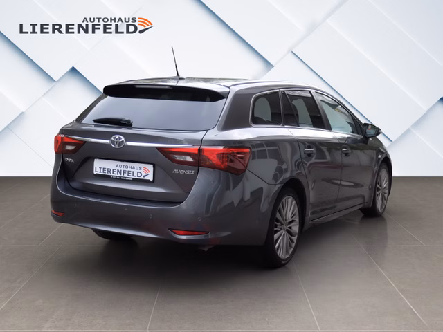 Toyota Avensis 2.0 D-4D Comfort Leder Navi - foto 2