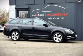 Skoda Octavia Combi Style CarPlay|1.Hd|DSG|LED|Navi Used vehicle for sale | First registration 03/2018 | Price 15.490 €