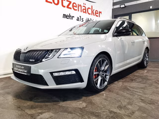 Skoda Octavia 2.0 TSI RS Combi RS NAVI|LED|ACC|KEYLESS Used vehicle for sale | First registration 11/2018 | Price 25.990 €