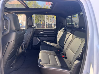 Dodge RAM Laramie Night + Luftfederung + elektr. Trittbretter AHK , Beifahrerdisplay - foto 19