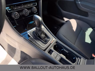 Volkswagen Golf VII Lim. Sound*2.HAND*KLIMA*KAMERA*TEMPO* - foto 3
