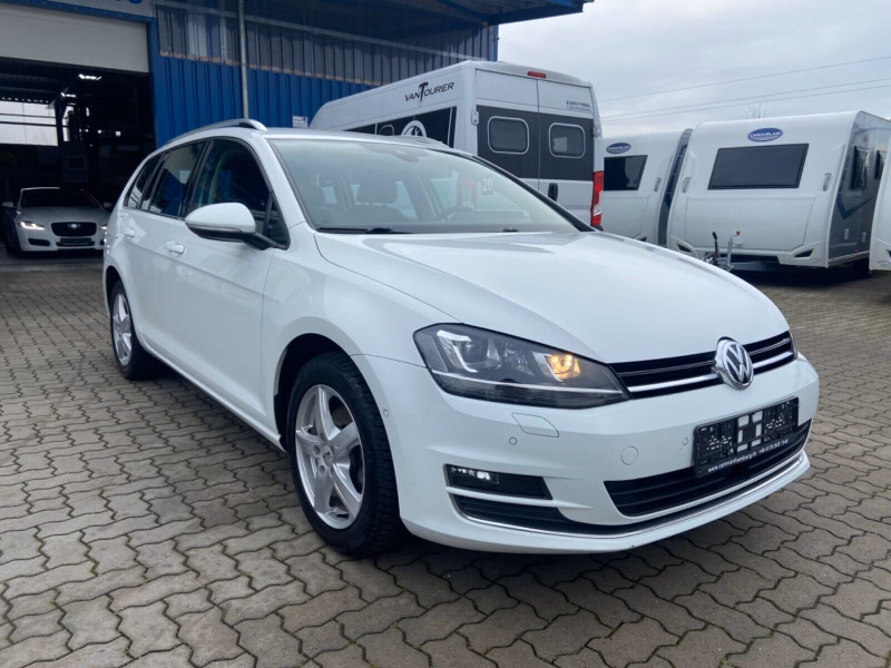 Volkswagen Golf 2.0 TDI DSG Highline Standheizung Navi ACC