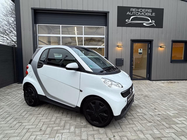 smart fortwo coupe SHZ Navi Servo Klimaauto Scheckheft - foto 1