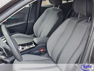 Peugeot 2008 Allure Pack   130 EAT8 Navi Kamera ACC - foto 9