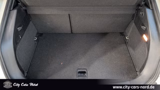 Audi A1 S Line Sportpaket BOSE+LEDER+XENON+TEMPO+PDC - bilder 24