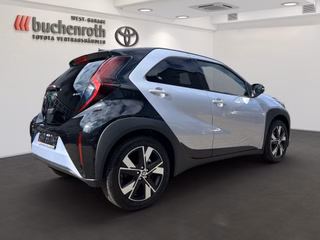 Toyota Aygo X Hybrid Teamplayer + Sitzheizung - foto 5