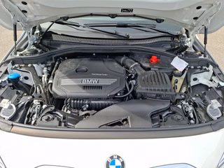 BMW 118 i Advantage KLIMA / PANORAMA / HEAD-UP / LED / NAVI - bilder 12