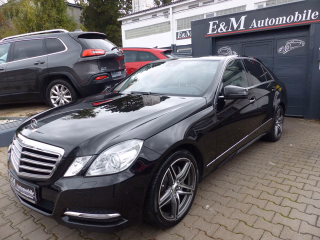 Mercedes-Benz E 250 CGI Automatik*AVANTGARDE*NAVI*LEDER BEIGE* - bilder 1