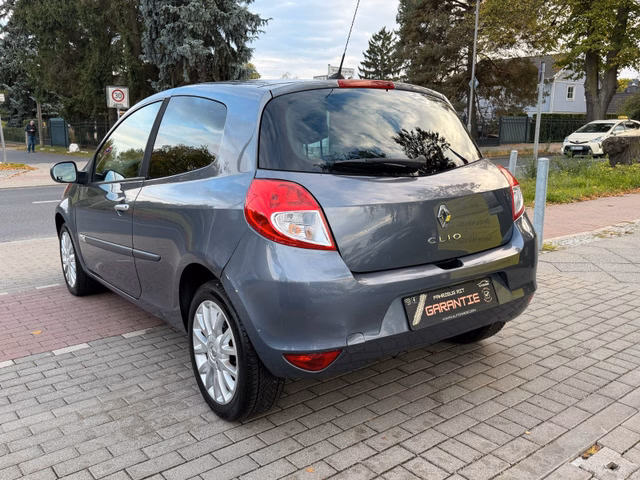 Renault Clio III Luxe 1.6*Automatik*Standheizung*TÜV NEU - foto 6