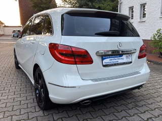 Mercedes-Benz B 180/Navi/ - foto 8