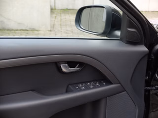 Volvo V70 Kombi 2.0 D2 Kinetic Navi AHK - photo 7