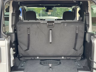 Jeep Wrangler 3.6l V6 Automatik Rubicon - foto 25