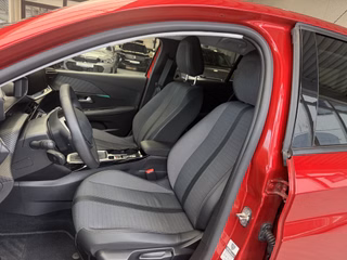 Peugeot 208 Allure Pack  LED ACC CarPlay Virtual Kamera - bilder 7