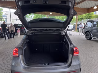 Mercedes-Benz A 200 d AMG Distronic Multibeam LED AHK MNUX-AR - foto 14