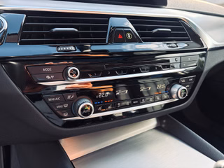 BMW 540i xDrive+HUD+Massage+ACC+AHK+Memory+SD+20"+ - bilder 11