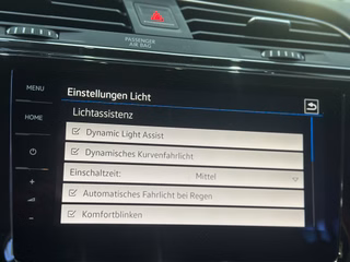 Volkswagen Touran 2.0TDI DSG 7SITZE STANDHZ SOUNDSYS CARPL. - bilder 33