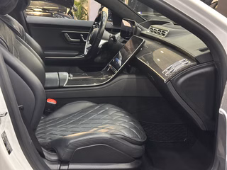 Mercedes-Benz S 400 d 4M AMG DESIGNO PANO 360 BUR HUD NIGHT 3D - bilder 13