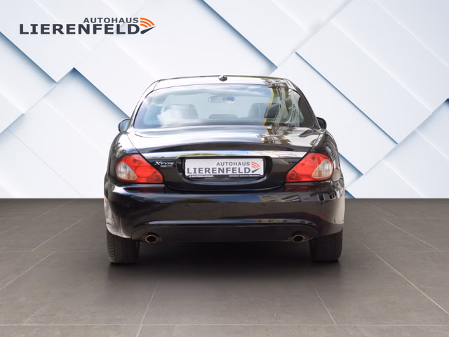 Jaguar X-Type 3.0 V6 Executive nur 75 Tkm - bilder 4