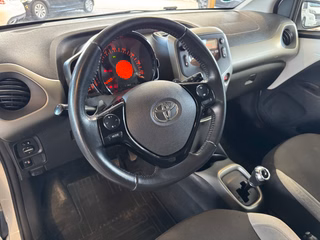 Toyota AYGO x Automatik 1.Hand - foto 10
