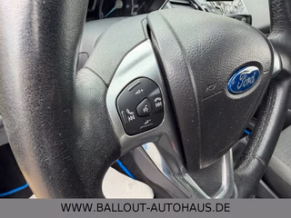 Ford Fiesta Titanium*1.HAND*KLIMA*SHZ*BT*TÜV/AU*PDC* - photo 2