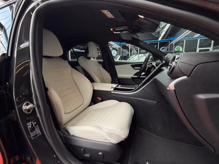Mercedes-Benz C 300 d AMG-LINE/NIGHT PAKET/LED/SHZ/CARPLAY/PDC+KAM - foto 33