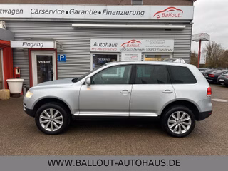 Volkswagen Touareg 3.2 V6*KLIMA*GSD*TEMPO*LEDER*TÜV 01/2026 - photo 1