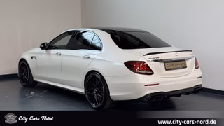 Mercedes-Benz E 63 S AMG 4Matic+ CARBON+KERAMIK+360°+PANO+HUD - bilder 3