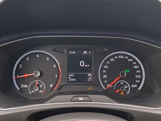 Volkswagen T-Roc 1.5 TSI United DSG / AHK / ACC / KAMERA / LED / SITZHEIZUNG - foto 6