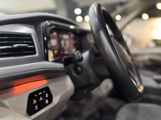 Volkswagen T7 Multivan VISaVIS STHZ ACC IQLIGHT EASY 8FACH - bilder 20