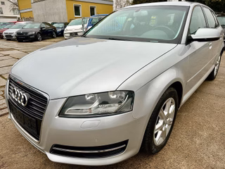 Audi A3 Sportback 1.6 TDI Ambiente * Tagfahrlicht *LM