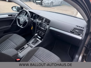 Volkswagen Golf VII Lim.Cup*2.HAND*PANO*KLIMA*NAVI*SHZ*EUR5 - bilder 10