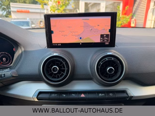 Audi Q2 35 TFSI Sport*1.HAND*S-LINE*AHK*B&O*HUD*AHK* - bilder 24