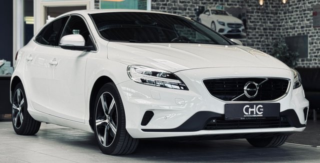 Volvo V40 R-Design |KAMERA|LED|AUT.|SHZ|NAVI Gebrauchtwagen Kaufen | EZ 11/2019 | Preis 18.990 €